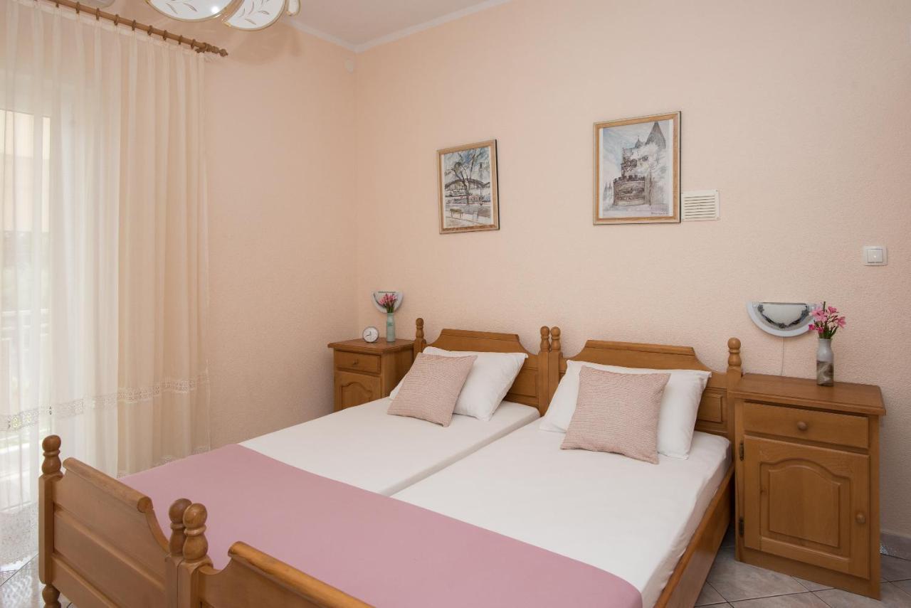Topic Apartments Vodice Exterior foto