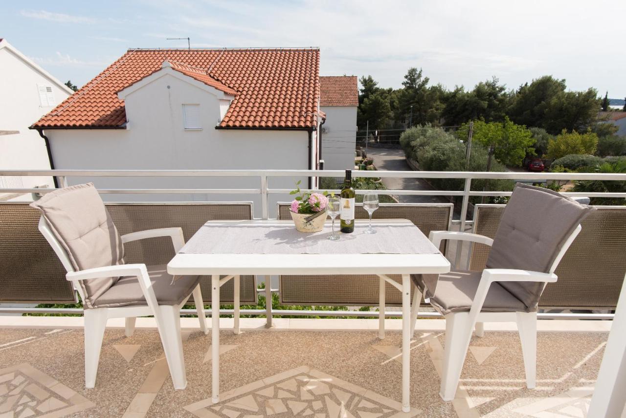 Topic Apartments Vodice Exterior foto