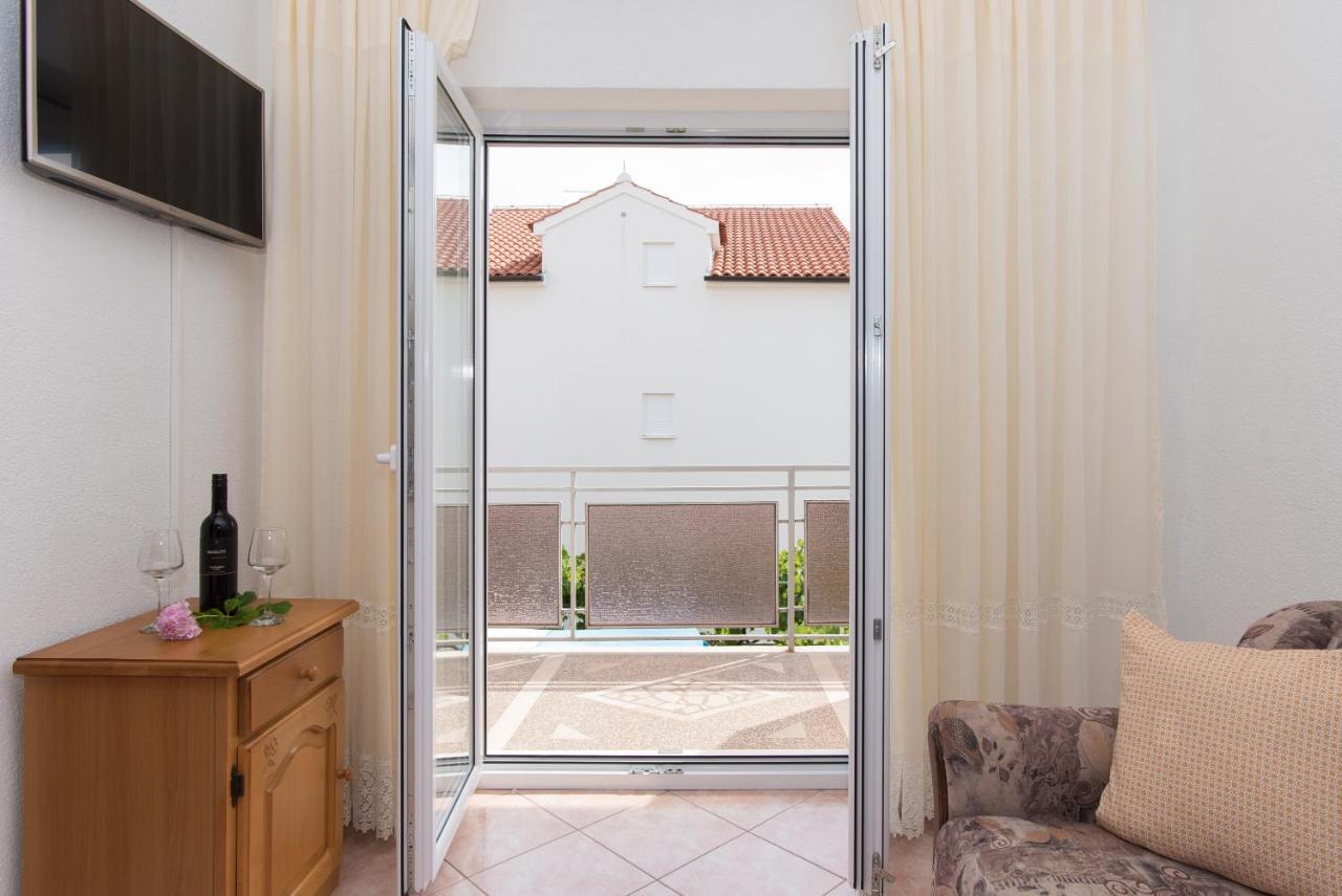 Topic Apartments Vodice Exterior foto